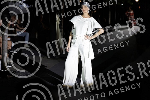 On the occasion of marking thirty years of MS Click, she paid tribute to one of the most important domestic fashion designers to the recently deceased, legendary fashion designer Aleksandar Joksimovic with a fashion show on the plateau in front of th