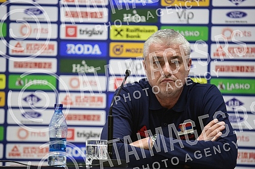 In the press center of SC FSS, a media conference was organized by the head coach of the Serbian national team, Svetislav Pesic, and the president of the Basketball Federation of Serbia, Predrag Danilovic.U press centru SC FSS organizovana je konfe
