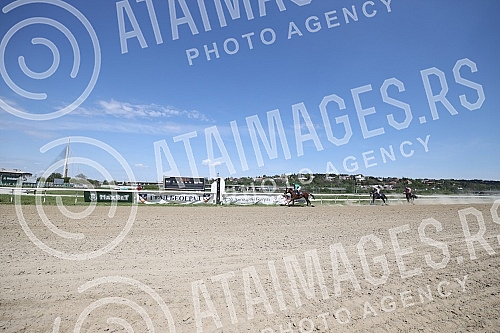 First May - Labor Day at the Belgrade Hippodrome.Prvi maj, praznik rada na beogradskom Hipodromu.