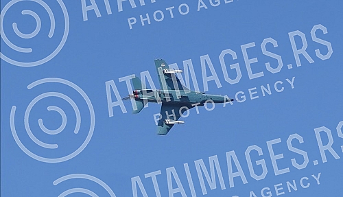 The plane of the Serbian Army patrolled the airspace above the administrative crossing Jarinje.Avion Vojske Srbije patrolirala vazdusnim prostorom iznad administrativnog prelaza Jarinje.