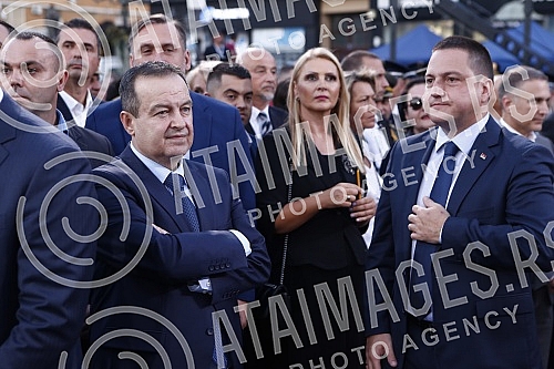 The state manifestation dedicated to the memory of all martyred and exiled Serbs on the occasion of the 27th anniversary of the military action Storm, this year was held in Novi Sad on Freedom Square.Drzavna manifestacija posvecena secanju na sve st
