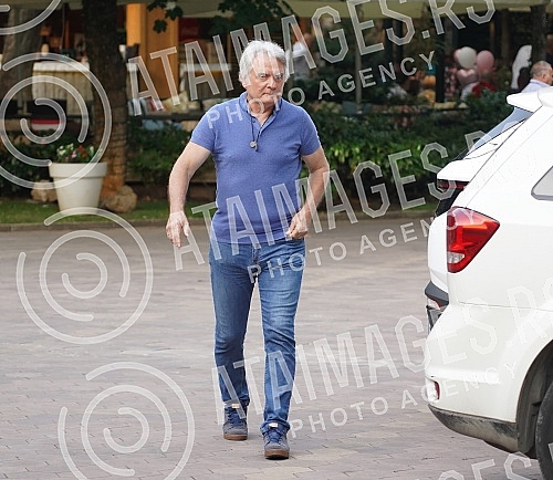 The fourth donor council of the Humanitarian Organization of Serbs for Serbs was organized in the restaurant Topciderac.Cetvrto donatorsko vece Humanitarne organizacije Srbi za Srbe  organizovano je u restoranu Topciderac.