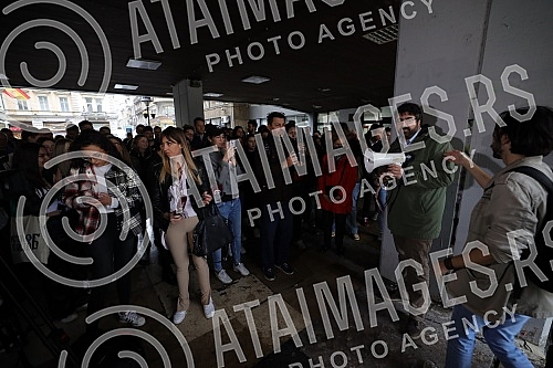 Students are not for sale - protest of students on the plateau near the Faculty of Philosophy.Studenti nisu na prodaju - protest studenata i studentkinja na platou kod Filozofskog fakulteta.