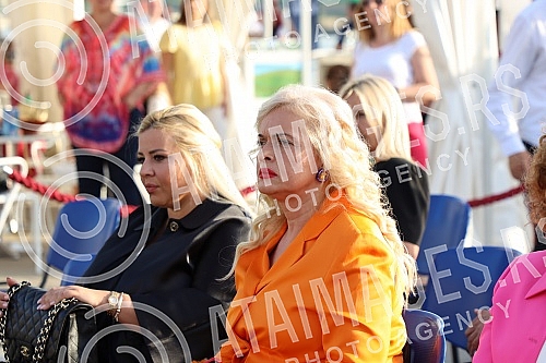 The eighth Belgrade Manifesto was opened on the Sava promenade, near the Captaincy.Na Sava promenadi, kod Kapetanije otvorne je osmi Beogradski Manifest. 