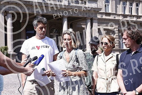 A press conference of the Environmental Uprising was held in front of the Belgrade City Assembly, where the Urban Project for the construction of the new port terminal in Belgrade was discussed.
Ispred skupstine grada Beograda odrzana je konferencij A press conference of the Environmental Uprising was held in front of the Belgrade City Assembly, where the Urban Project for the construction of the new port terminal in Belgrade was discussed.
Ispred skupstine grada Beograda odrzana je konferencij