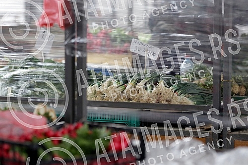 Markets in Belgrade are open three days a week, starting Thursday.Pijace u Beogradu rade tri dana nedeljno, od cetvrtka.