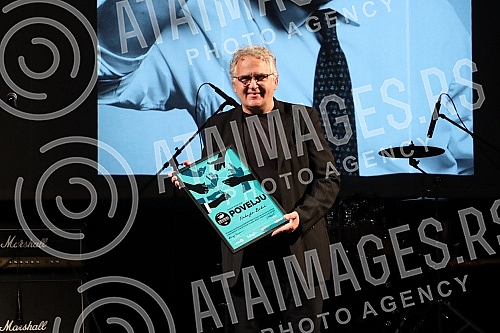 The GODUM 2021 awards ceremony of the Association of Jazz, Pop and Rock Musicians of Serbia was held at the Vuk Cultural Institution.Dodela nagrada GODUM 2021 Udruzenja muzicara dzeza, zabavne i rok muzike Srbije odrzana je u ustanovi kulture Vuk.