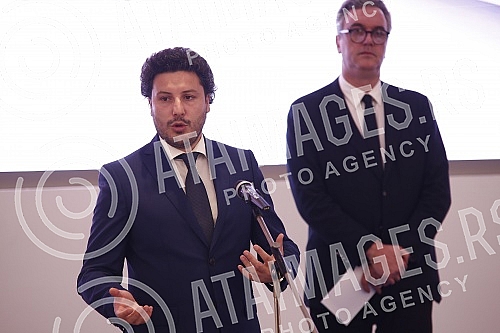 The Prime Minister of Montenegro, Dritan Abazovic, talked with the President of the Serbian Chamber of Commerce, Marko Cadez, and representatives of the Serbian business community about improving economic cooperation between the two countries and str