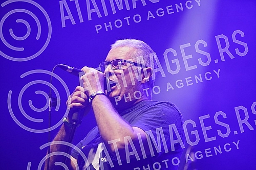 One of the most popular bands in the region, Hladno pivo, organized by the Long Play agency, held a big Belgrade concert in the Belekspo Center, as part of a series of performances before, as they announce, a long concert break.Jedan od najpopularn