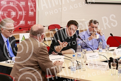 d journalist's communication of magazine Nedeljnik, the magazine reported, the Journalists' Association of Serbia organized a panel 