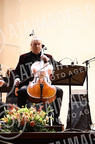 The concert of the chamber ensemble of 13 strings and Denis Shapovalov (cello and electric cello) as part of the 53rd edition of BEMUS was held in the great hall of Kolarac's endowment, and Shapovalov performed a program - 