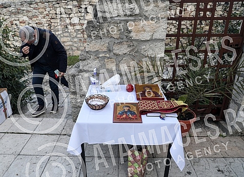 Orthodox believers in front of and in the Church of St. Petka on Kalemegdan on the occasion of the baptism of St. Petka. Pravoslavni vernici ispred i u Crkvi Svete Petke na Kalemegdanu povodom krsne slave Sveta Petka.