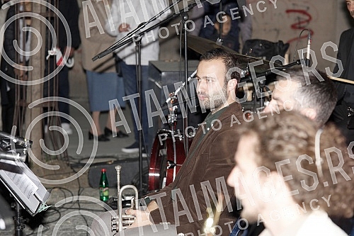 Opening of Milena and Gaga Square (corner of Milesevska and Cara Nikolaja streets).
Otvaranje Skvera Milene i Gage (ugao ulica Milesevske i Cara Nikolaja). Opening of Milena and Gaga Square (corner of Milesevska and Cara Nikolaja streets).
Otvaranje Skvera Milene i Gage (ugao ulica Milesevske i Cara Nikolaja).