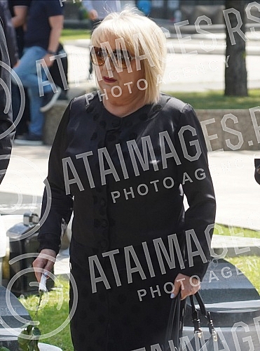 A memorial service on the occasion of the sixth anniversary of Milutin Mrkonjic's death was held in the Alley of Merited Citizens at the New Cemetery, and a QR code was placed on the tombstone, which when wrapped shows information about the late poli A memorial service on the occasion of the sixth anniversary of Milutin Mrkonjic's death was held in the Alley of Merited Citizens at the New Cemetery, and a QR code was placed on the tombstone, which when wrapped shows information about the late poli