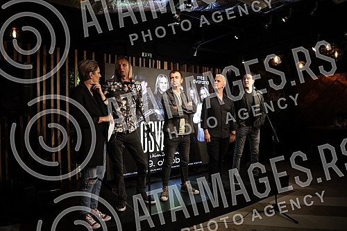 The press conference of the Osvajaci band from Kragujevac was held at the Lisbon club in the mts Dvorana.Konferencija za novinare kragujevackog benda Osvajaci odrzana je u klubu Lisabon u mts Dvorani.