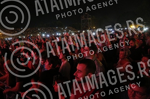 Concert of 2 Cellos held on Kalemegdan.Koncert 2 Cellos na Kalemegdanu.