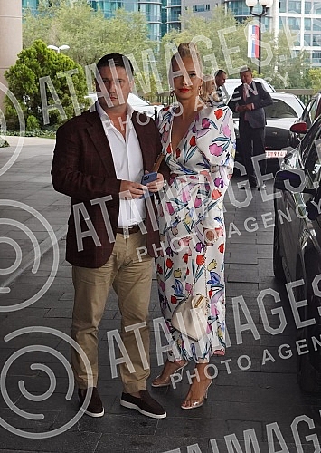 The celebration of the civil wedding of Mihajlo Saulic and Marina Velimirovic was held at the Hyatt Hotel.Slavlje povodom gradjanskog vencanja Mihajla Saulica i Marine Velimirovic odrzano je u hotelu Hajat.