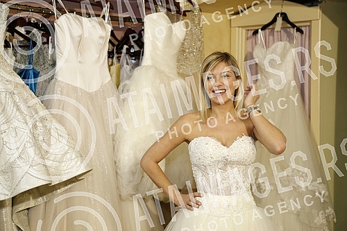 18th Wedding Weekend Wedding Fair will be held from 8-10 February at the Hajat Hotel. The Protective Face of this year's Fair is Kristina Kockar - Kija.
18. Sajam vencanja Wedding Weekend odrzace se od 8 - 10.februara u hotelu Hajat. Zastitino lice o 18th Wedding Weekend Wedding Fair will be held from 8-10 February at the Hajat Hotel. The Protective Face of this year's Fair is Kristina Kockar - Kija.
18. Sajam vencanja Wedding Weekend odrzace se od 8 - 10.februara u hotelu Hajat. Zastitino lice o