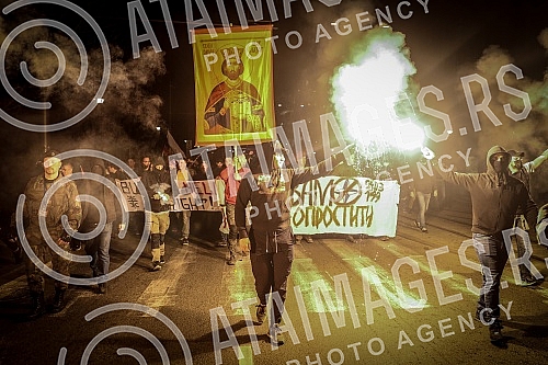 War veterans and People's Patrols organized a protest on the day of the beginning of the NATO aggression on our country, in front of the General Staff.Ratni veterani i Narodne patrole organizovali su protest na dan pocetka agresije NATO pakta na na