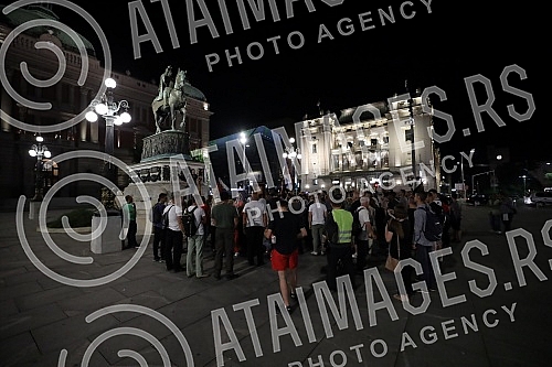 12. The Vidovdan liturgy with the blessing of His Eminence the Bishop of Raska and Prizren in exile G. G. Ksenofont began with a gathering at the monument to Prince Mihailo, where the Akathist was consecrated to the Holy Great Martyr Prince Lazar, an