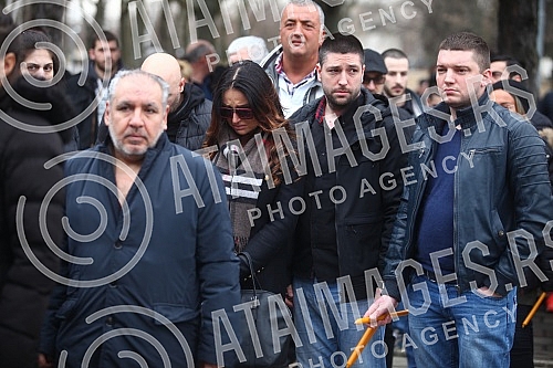 Buried Slavoljub Stavric - Stavre, show business manager in New Bezanijsko cemetery.Sahrana Slavoljuba Stavrica - Stavre, estradnog menadzera na Novom Bezanijskom groblju.