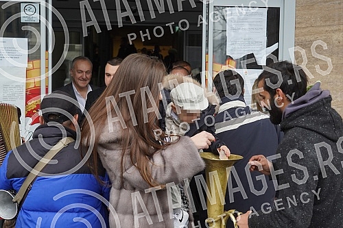 Municipal wedding of Marko Trajkovic, another singer Radisa Trajkovic Djanija.Opstinsko vencanje Marka Trajkovica, drugog sia pevaca Radise Trajkovica Djanija.