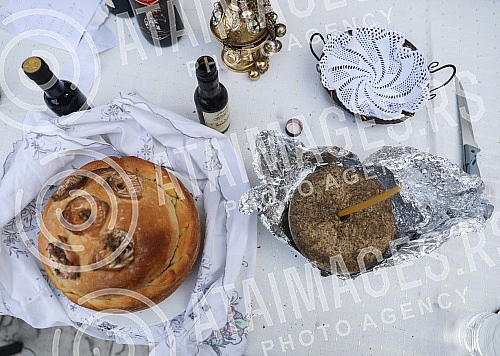 Orthodox believers in front of and in the Church of St. Petka on Kalemegdan on the occasion of the baptism of St. Petka. Pravoslavni vernici ispred i u Crkvi Svete Petke na Kalemegdanu povodom krsne slave Sveta Petka.