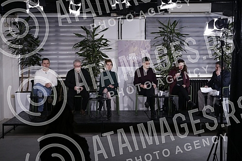 A debate was held by representatives of the Coalition for Freedom of the Media entitled 