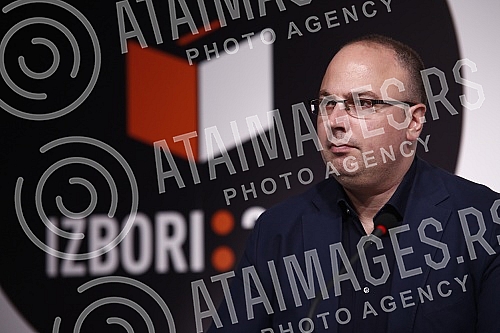 A press conference was held in Miljenko Dereta's premises, at which the CRTA observation mission announced preliminary findings on the monitoring of the election day and the assessment of the quality of the voting process.U prostoru Miljenko Dereta