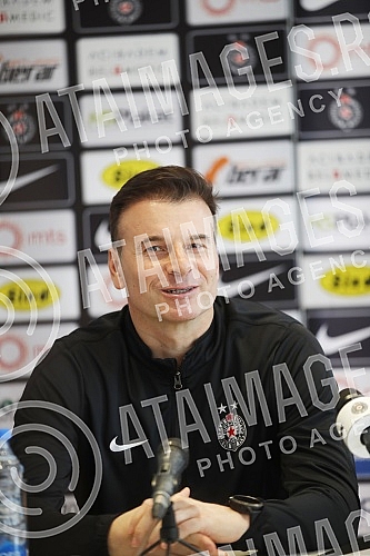 A press conference on the occasion of the match between Radnicki from Nis and Partizan, which is scheduled for Saturday at 2.30 pm, was held at the press center at the Teleoptik Stadium.Konferencija za medije povodom utakmice izmedju Radnickog iz N