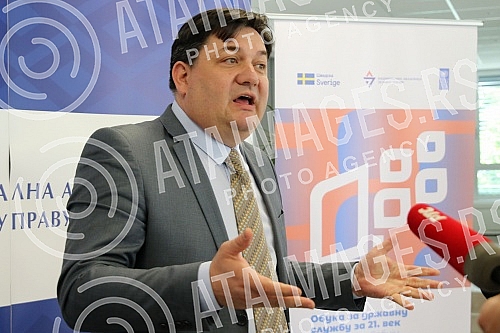 The National Academy of Public Administration (NAJU) organized the conference 