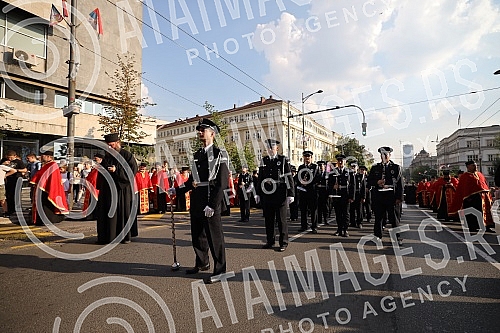 Today, the City of Belgrade celebrates its glory, the Ascension of the Lord - Savior's Day, and on that occasion, this year the Savior's Day liturgy passed through the central city streets and reached the plateau in front of the Temple of St. Sava, w