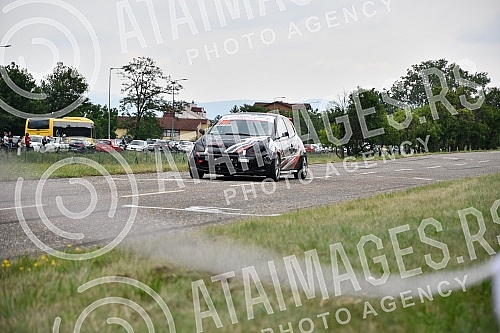 At the Kraljevo autodrome Beranovac, the National Championship in motoring on circular tracks called the Kings' Award 2022 was held.Na kraljevackom autodromu Beranovac odrzan je Nacionalni sampionat u automobilizmu na kruznim stazama pod nazivom Na