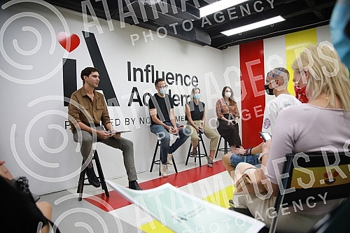 The Influence Academy project was presented at the Museum of Selfies - a project of training, teaching and social responsibility for online influencers, backed by the regional organization Propulsion and the company Facebook.U Muzeju selfija predst