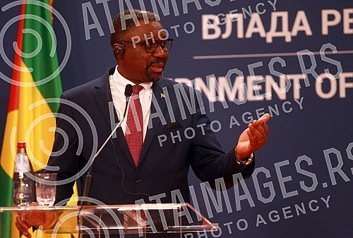The Prime Minister of the Republic of Serbia, Ana Brnabic, met with the Prime Minister of the Democratic Republic of São Tomé and Príncipe, Jorge Bom Jesus, in the Palace of Serbia.Predsednica Vlade Republike Srbije Ana Brnabic sastala  se sa preds