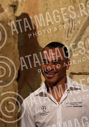 UEFA Champions League Trophy Tour, presented by UniCredit held in Barutana.
Trofej UEFA Lige sampiona predstavljen u Barutani na Kalemegdanu. UEFA Champions League Trophy Tour, presented by UniCredit held in Barutana.
Trofej UEFA Lige sampiona predstavljen u Barutani na Kalemegdanu.