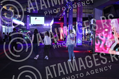 The biggest sneaker festival in the Balkans â Sneakerville in the Port of Belgrade, brought together all the most famous and popular foreign and domestic sports brands, who presented the latest collections at their stands and organized numerous act