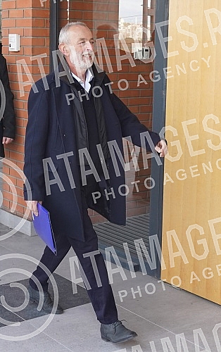 The trial of the owner of the acting school, Miroslav Aleksic, accused of multiple rapes and sexual harassment of the students of his school, continued in the High Court in Belgrade.Sudjenje vlasniku skole glume Miroslavu Aleksicu optuzenom za vise 