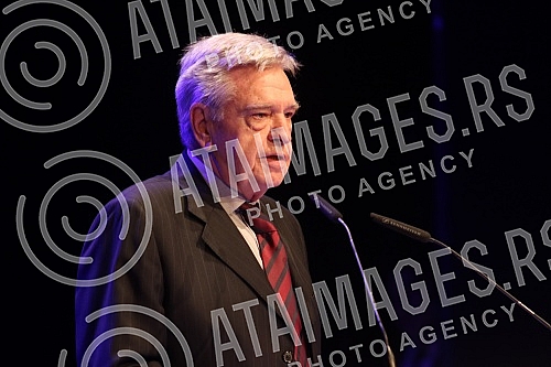 The New Democratic Party of Serbia held a festive party academy in the Madlenijanum theater on the occasion of 30 years of its existence.Nova Demokratska stranka Srbije odrzala je u teataru Madlenijanum svecanu akademiju stranke povodom 30 godina s