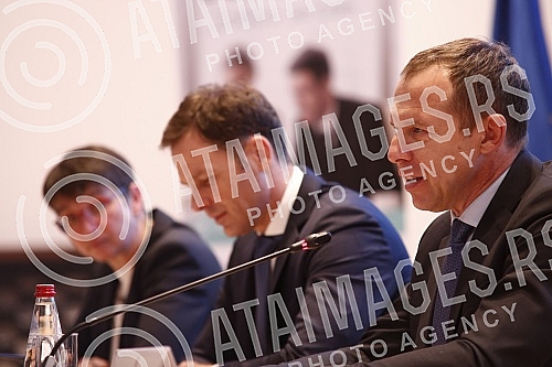 Conference E-invoices and electronic payments for a more competitive economy.Konferencija E-fakture i elektronska placanja za konkurentniju privredu.