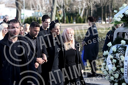 Funeral of Divna Karleusa held on Beanijsko cemetary.Sahrana povodom smrti Divne Karleuse odrzana na Bezanijskom groblju.