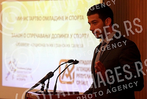 Sastanak u Skupstini grada Beograda Vanje Udovicica, ministra omladine i sporta Republike Srbije i Antidoping Agencije Srbije sa predstavnicima granskih saveza kako bi ih upoznali sa njihovim obavezama koje proisticu iz novog Zakona o sprecavanju dop