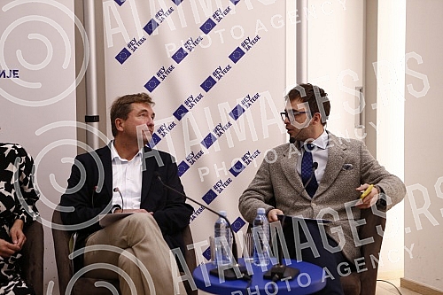 As part of the EU4Youth Days conference, the EU Delegation in Serbia, the Center for European Policies - CEP, and the Foundation for the Development of Economic Science - FREN organized a panel discussion on circular migration as a framework for oppo