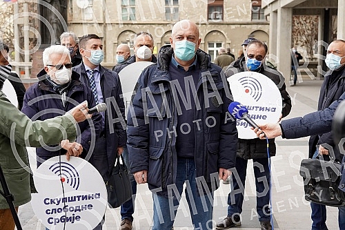 In the Second basic court, Rade Panic, a member of the Assembly of free Serbia and president of the Union of doctors and pharmacists of Serbia, filed a lawsuit against Serbian president Aleksandar Vucic for insulting honor, and then gave statements t In the Second basic court, Rade Panic, a member of the Assembly of free Serbia and president of the Union of doctors and pharmacists of Serbia, filed a lawsuit against Serbian president Aleksandar Vucic for insulting honor, and then gave statements t