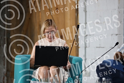 The Institute for European Affairs, with the support of the Balkan Trust for Democracy and USAID, organized a public debate focusing on the human rights of Serbian citizens during the current pandemic crisis.Institut za evropske poslove organizovao