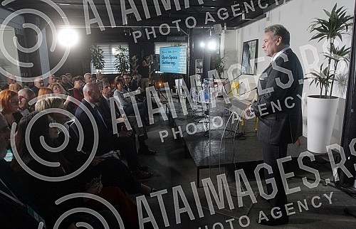 Internews & Partners organized a two-day conference #OpenSpaceGathering in Belgrade, where world-renowned experts in disinformation, data analytics for media content and media literacy speak.
Internews & Partners su organizovali dvodnevnu konferenci Internews & Partners organized a two-day conference #OpenSpaceGathering in Belgrade, where world-renowned experts in disinformation, data analytics for media content and media literacy speak.
Internews & Partners su organizovali dvodnevnu konferenci