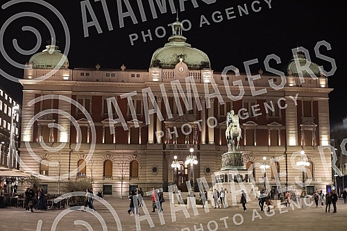 The center of Belgrade is on the eve of the weekend with stricter measures in the fight against the COVID-19 virus.Centar Beograda uoci vikenda sa poostrenim merama u borbi protiv virusa COVID-19.