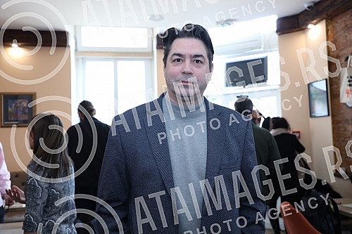 Many famous actors, musicians, athletes and writers delighted children with developmental disabilities in the humanitarian action of decorating the Christmas tree in the specific cafe Many famous actors, musicians, athletes and writers delighted children with developmental disabilities in the humanitarian action of decorating the Christmas tree in the specific cafe