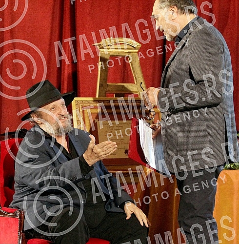 Actor Petar Bozovic was awarded the prize of the Association of dramatic artists of Serbia for his life's work in 2020 - the Dobrica ring award.Glumcu Petru Bozovicu urucena nagrada  Udruzenja dramskih umetnika Srbije za zivotno delo u 2020. godini