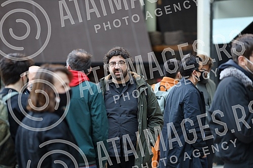 Awarding the prize to the winners of the competition THE BEST HOLE (Belgrade) of the city, which was organized by Nije Filozofski cutati, NIN, NewsNet, Marko Zvak and Ne davimo Beograd.
Dodela nagrade pobednicima konkursa NAJ RUPA (Beo)grada koji su Awarding the prize to the winners of the competition THE BEST HOLE (Belgrade) of the city, which was organized by Nije Filozofski cutati, NIN, NewsNet, Marko Zvak and Ne davimo Beograd.
Dodela nagrade pobednicima konkursa NAJ RUPA (Beo)grada koji su
